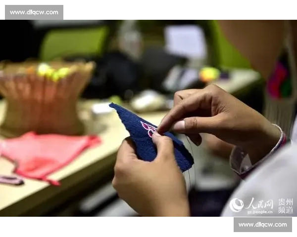 李晓霞沈阳七中授艺:银球传技,精神扎根 李晓霞沈阳七中授艺:银球传技,精神扎根